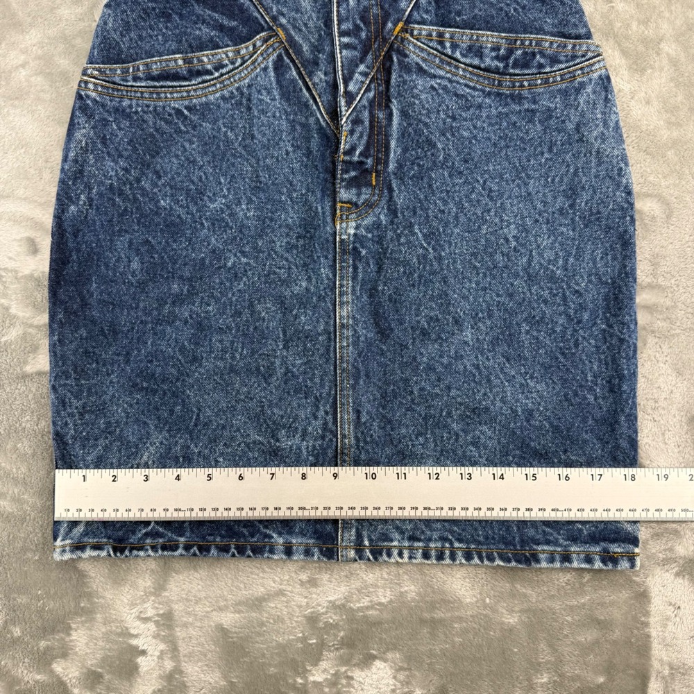 Vintage Nuovo Acid Wash Denim Mini Skirt High Waisted Western Yoke Blue Size 7 - Picture 8 of 16